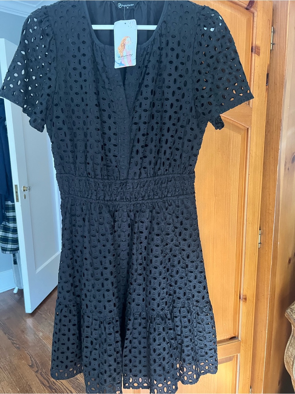 Women's Black Eyelet V-Neck Short Sleeve Mini Dress